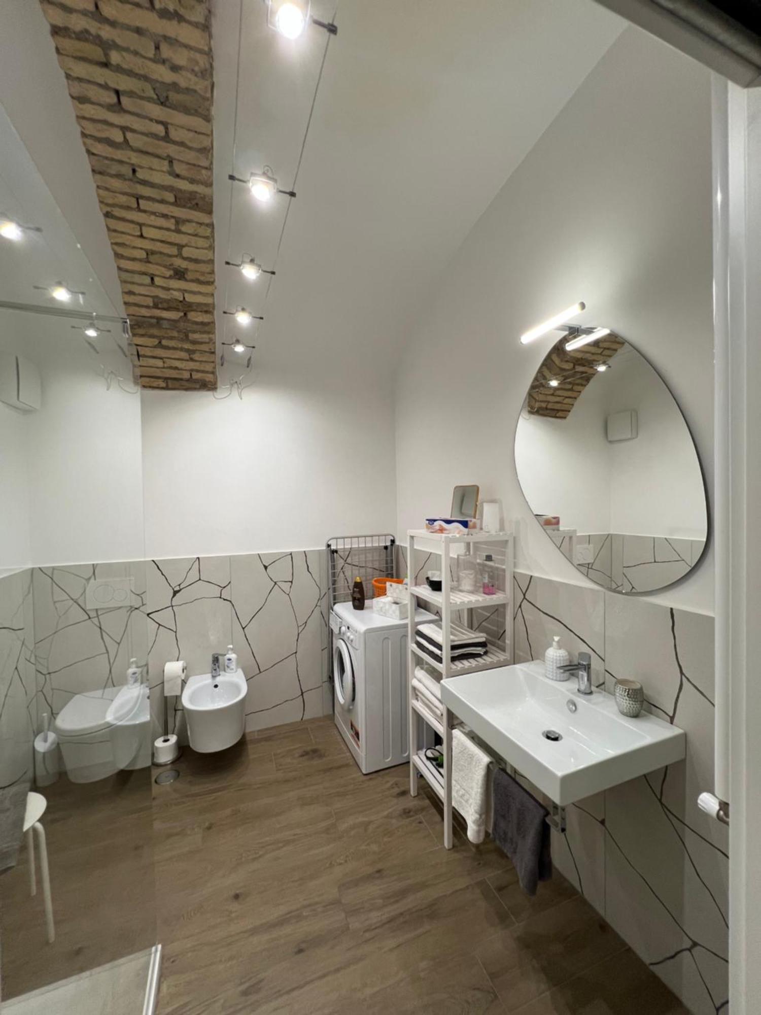 La Casa Dei Papi 71 Apartment โรม ภายนอก รูปภาพ